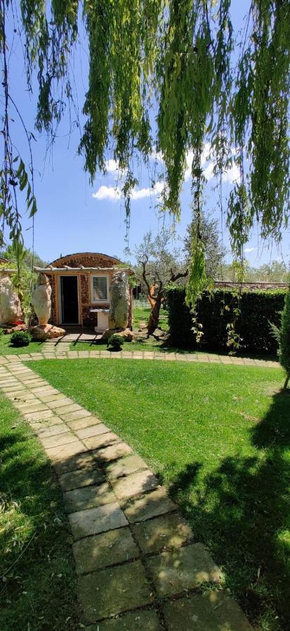 Il Giardino Dei Flintstones B&B Cerveteri Exterior foto